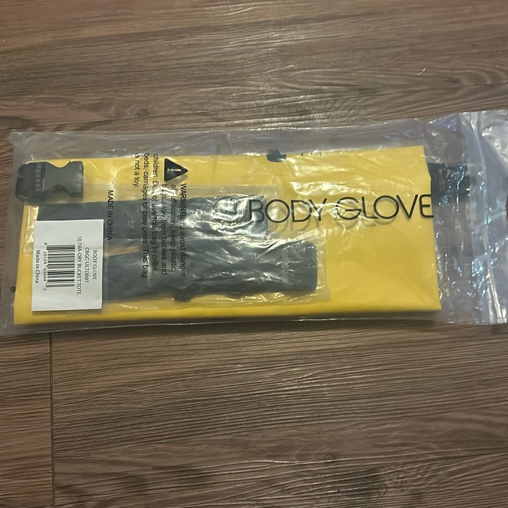 Body glove dry bucket tote 20lb